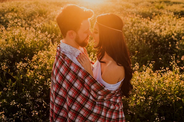 Conseils pour se faire désirer & rendre un homme fou de toi à distance